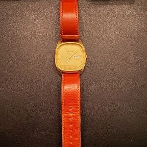 Nixon The Identity Gold Tone Watch | Brown Leather Strap | Day Date Display